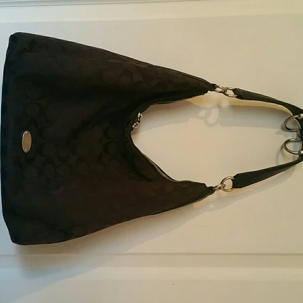 Authentic Coach Signature Shoulder/Crossbody Purse