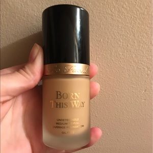 Too Faced foundation in Vanilla