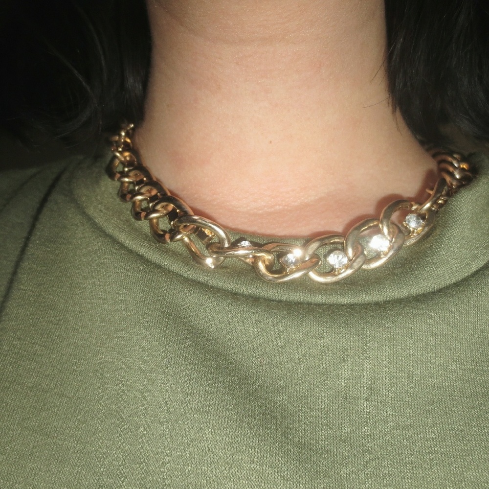 🌻SOLD🌻 Gold faux chain || Forever 21