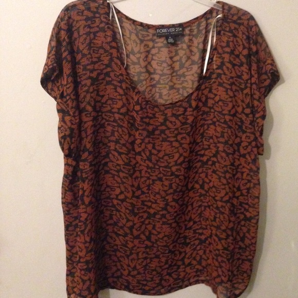 Plus summer top bundle - Picture 3 of 5