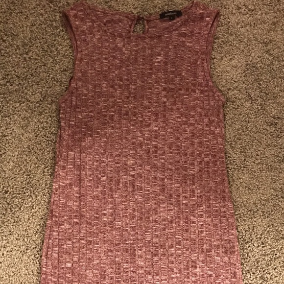 Burgundy tight summer dress - Picture 2 of 2