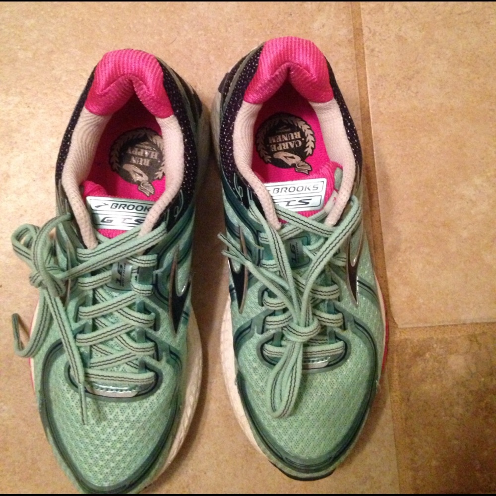 Brooks Adrenaline 16