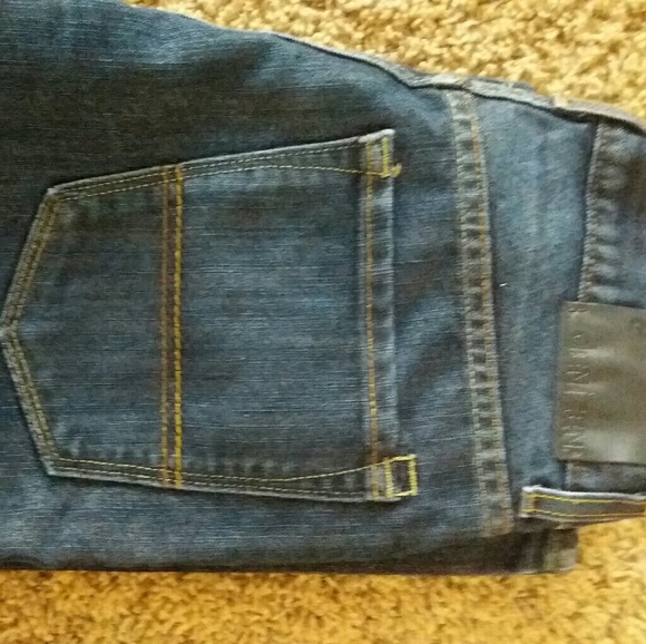 Denizen - Picture 1 of 2