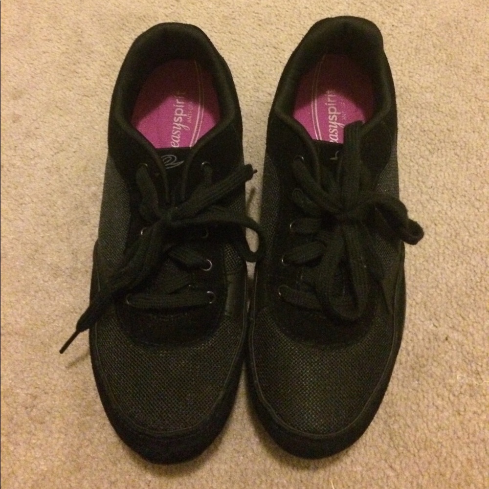 Easy Spirit Walking Shoes