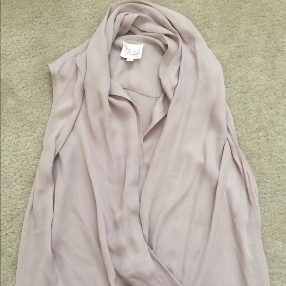 Parker Drape Top - Picture 2 of 4