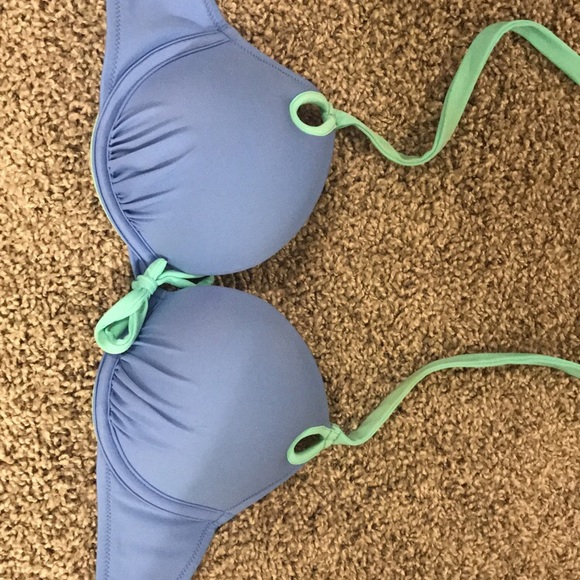 Victoria's secret bathing suit - Picture 2 of 4