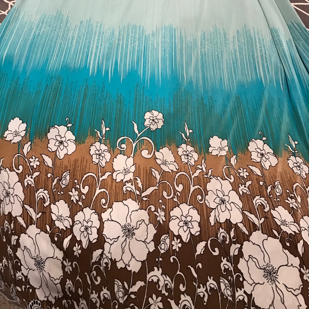 Maxi dress - Picture 3 of 3