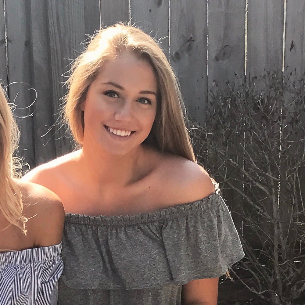 Meet your Posher, Alyssa