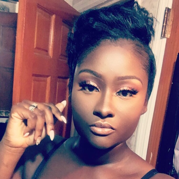 Meet your Posher, Ruth - Picture 1 of 1