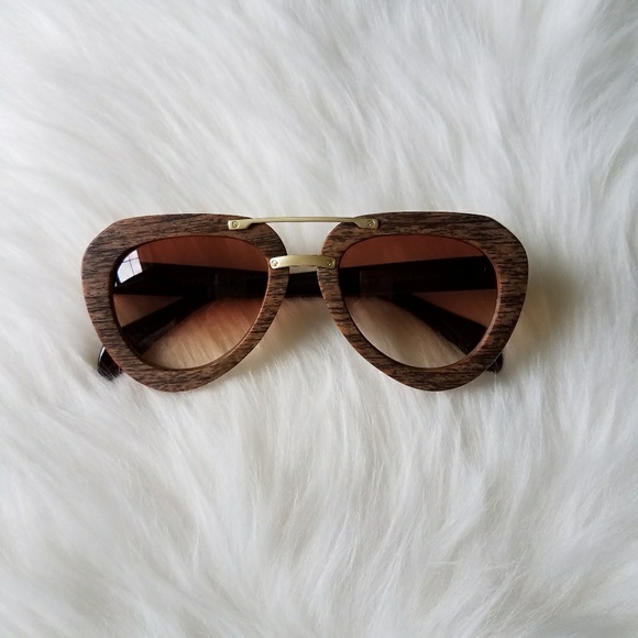 Madewell Accessories - *Last* Real Wood Frame Vintage Style Sunnies