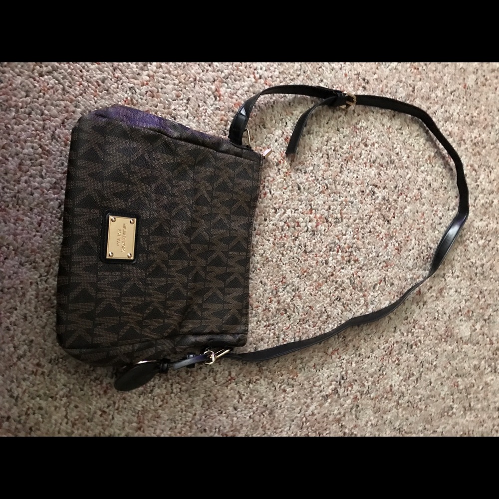 Michael kors cross body bag