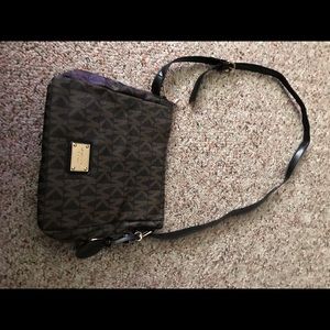 Michael kors cross body bag