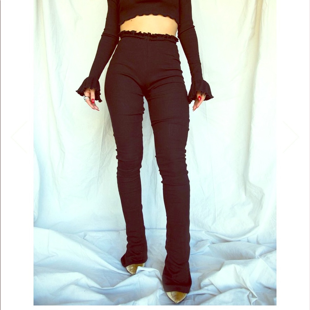 The Line by K Clementine Set size small