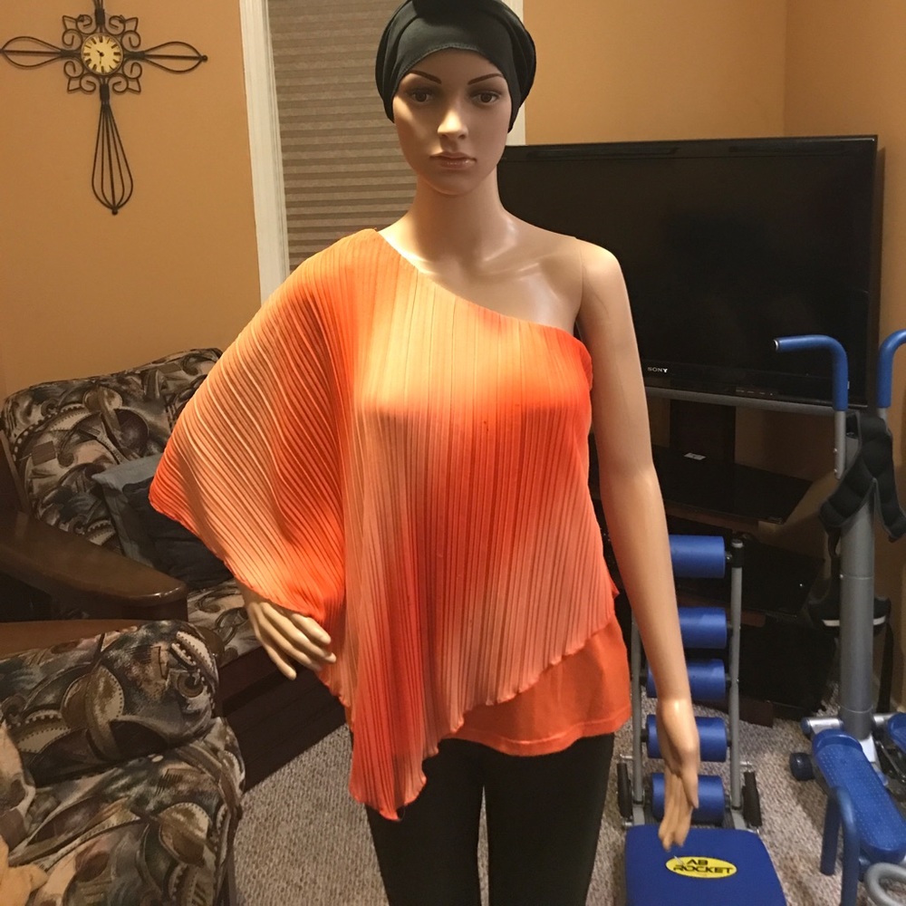 Orange top