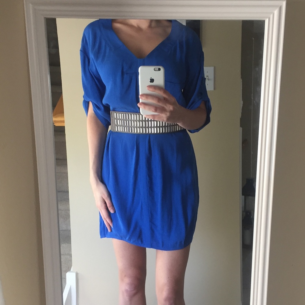 BCBG Tunic shirt dress with BCBG belt!