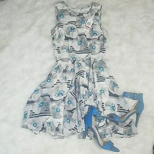 Madison jules Scoop Neck Flared Floral Dress