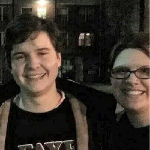 Meet your Posher, Lisa