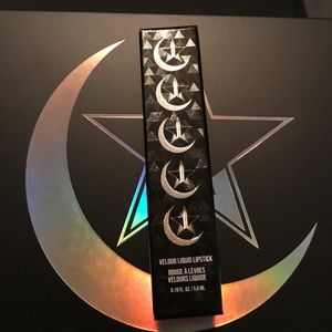 JeffreeXMannyMUA collab liquid lip limited edition