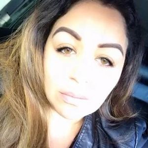 Meet your Posher, Florinda