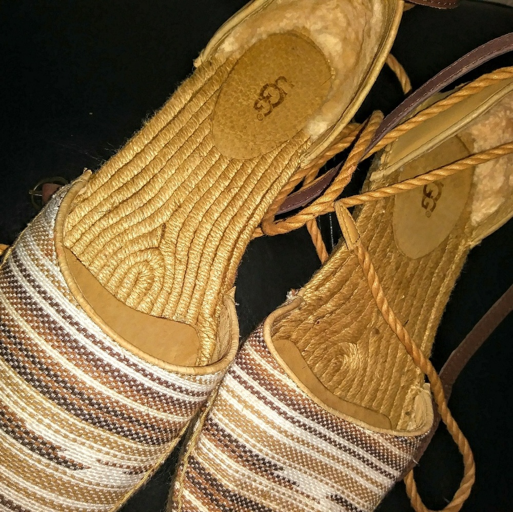 New UGG lace up, close toe, sheep skin lined flats