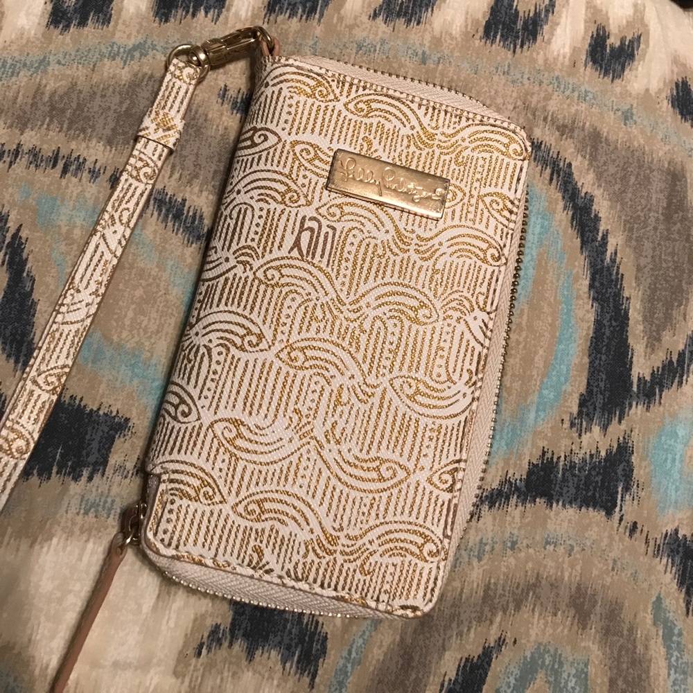 Lilly Pulitzer wristlet