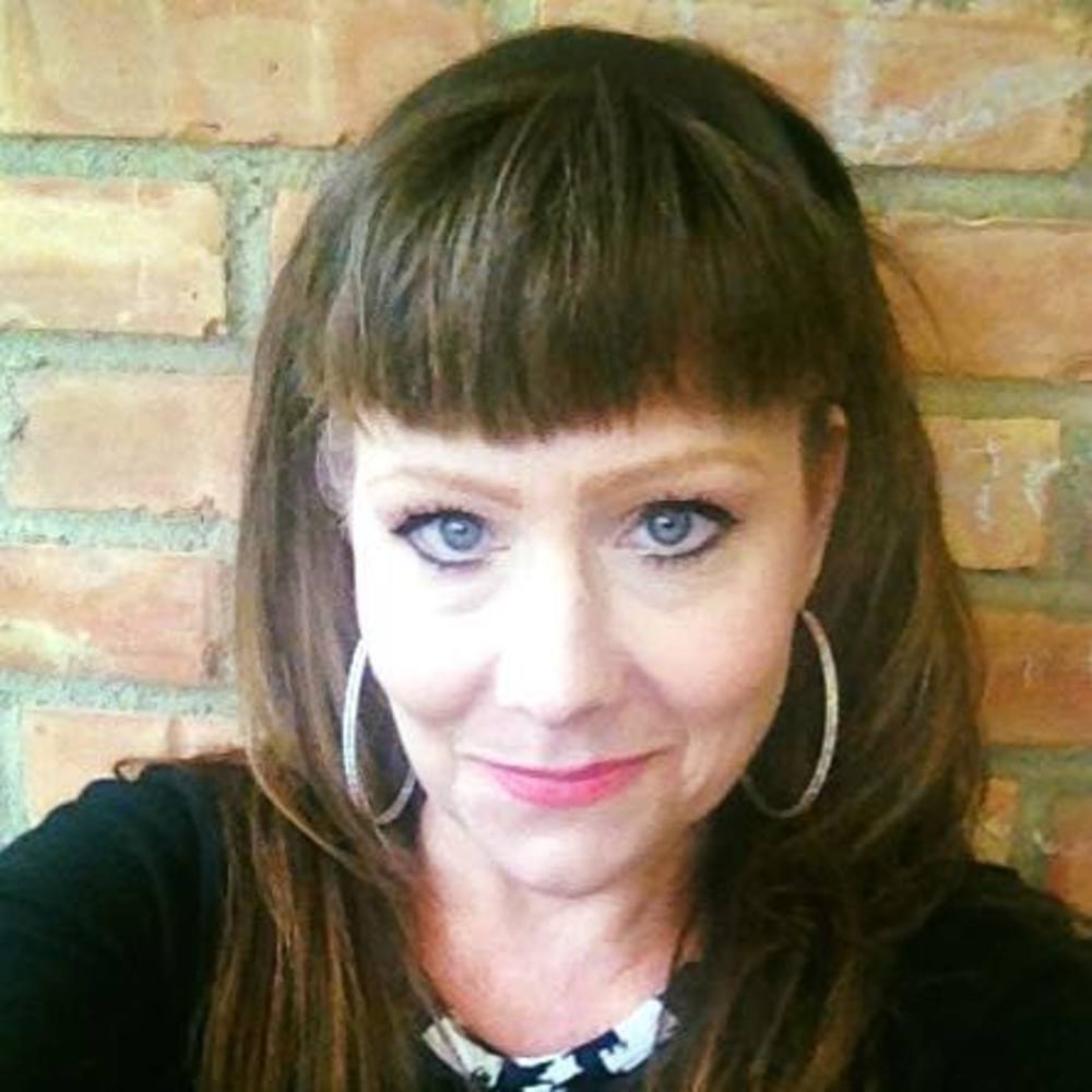 Meet your Posher, Cassandra