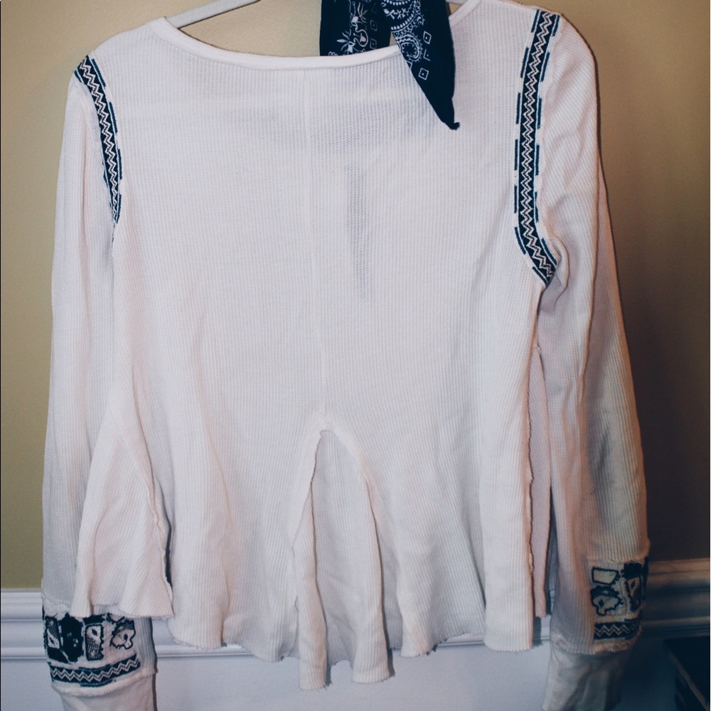 FREE PEOPLE SHIRT! - Picture 2 of 3