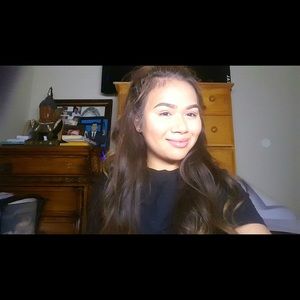 Meet your Posher, Angeline