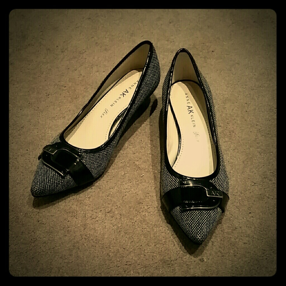 Anne Klein iflex kitten heel