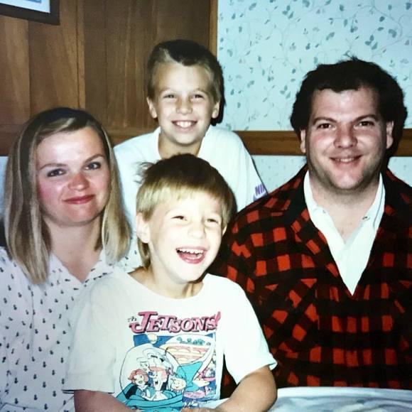 Meet your Posher, Jesse - Picture 2 of 2