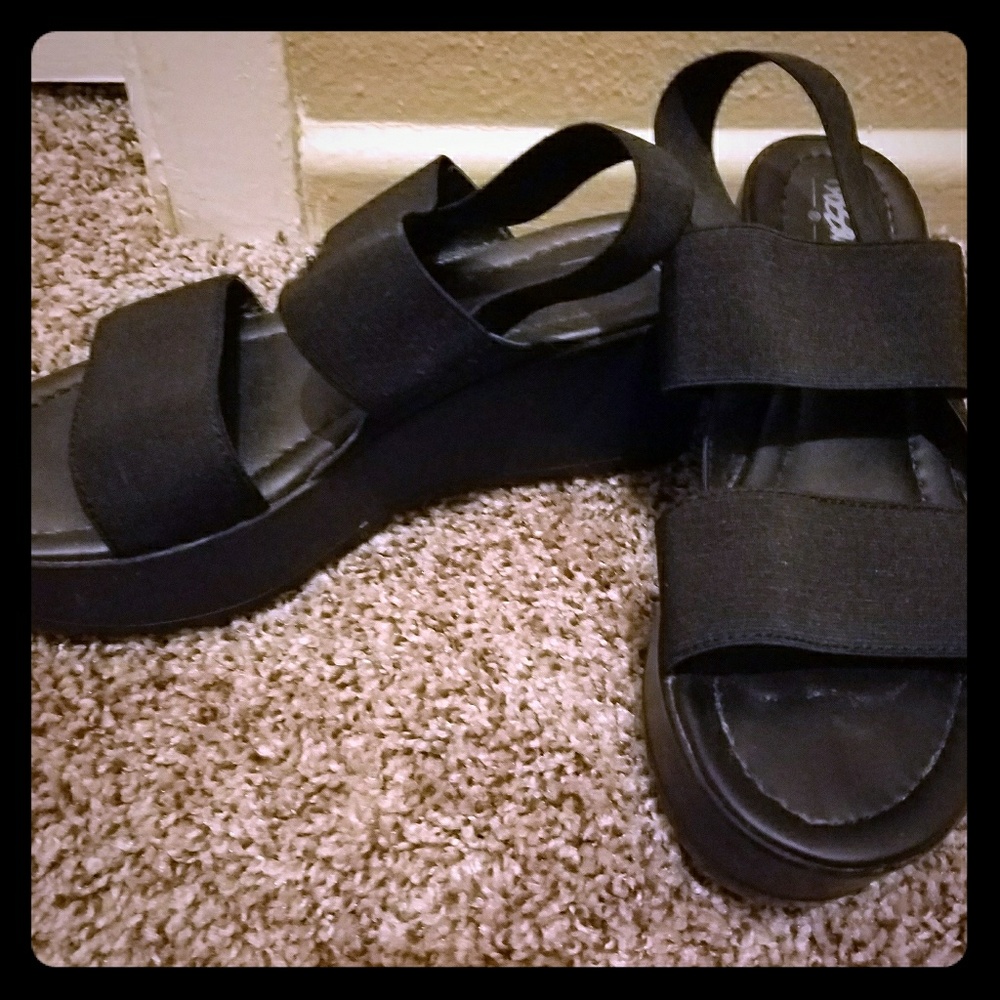 Black Strappy Wedge Sandles