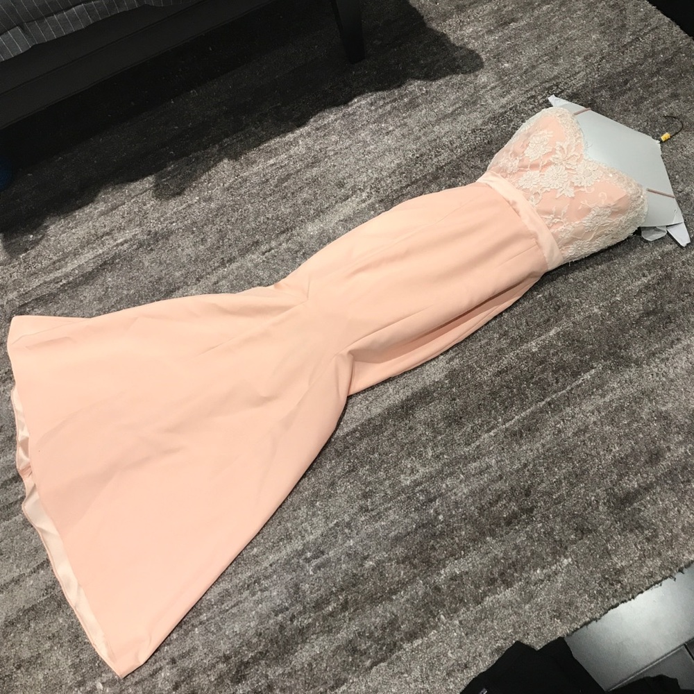 Because is sitting in my closet, wore once!