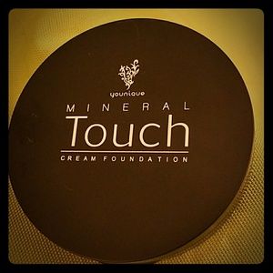 Mineral Touch Cream Foundation