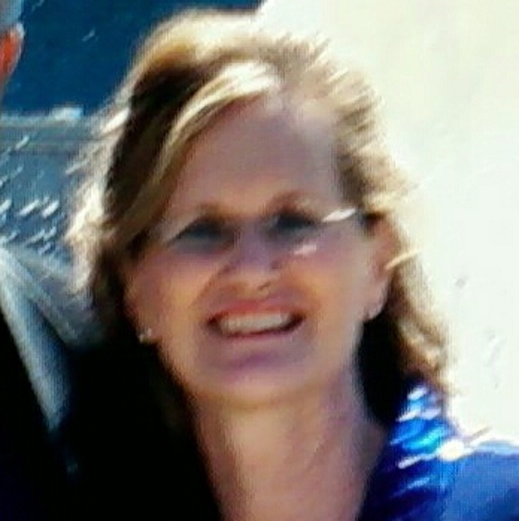 Meet your Posher, Sandra - Picture 1 of 1