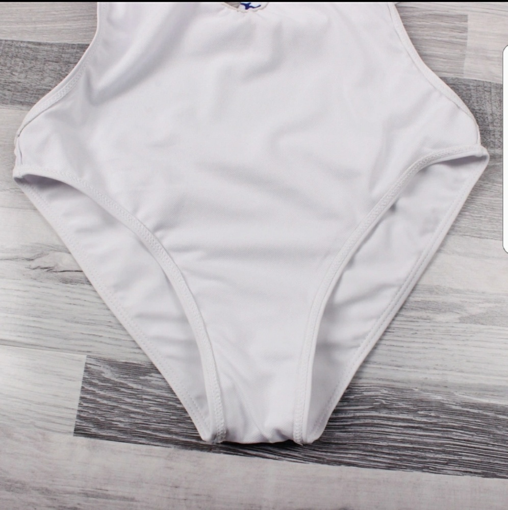 1 medium left White Hot V Neck Monokini - Picture 5 of 5
