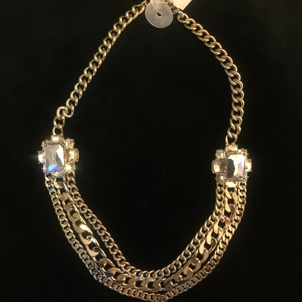 Gap necklace