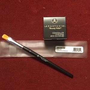 anastasia beverly hills brush 18