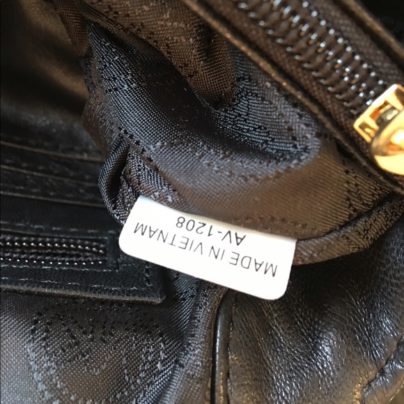 MICHAEL KORS SLOAN GREAT PRELOVED CONDITION - Picture 8 of 8