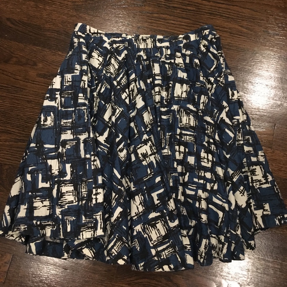 Anthropologie Lil Skirt. Size 4.