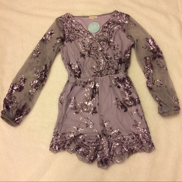 ⚡️Flash Sale⚡️Gorgeous Purple Sequins Romper - Picture 3 of 4