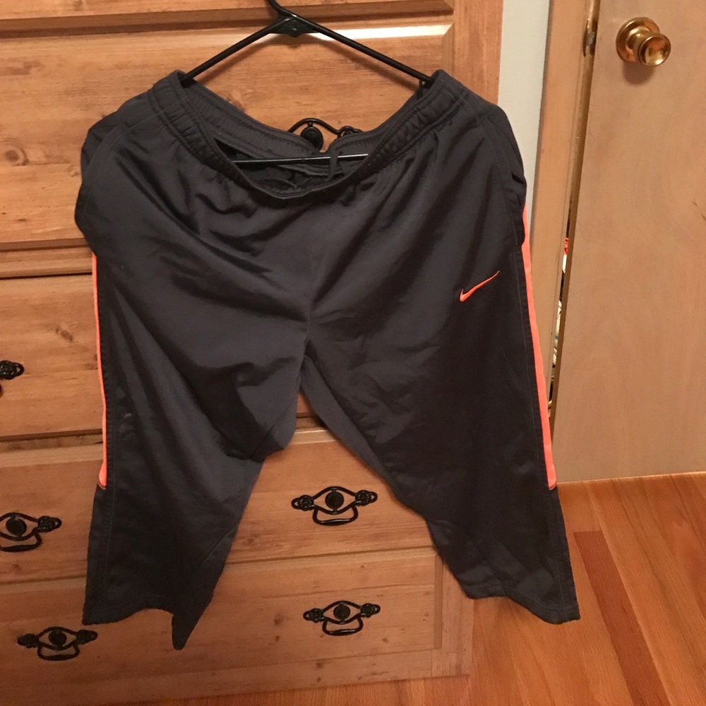 Women's Grey/Orange Capri Bottlms