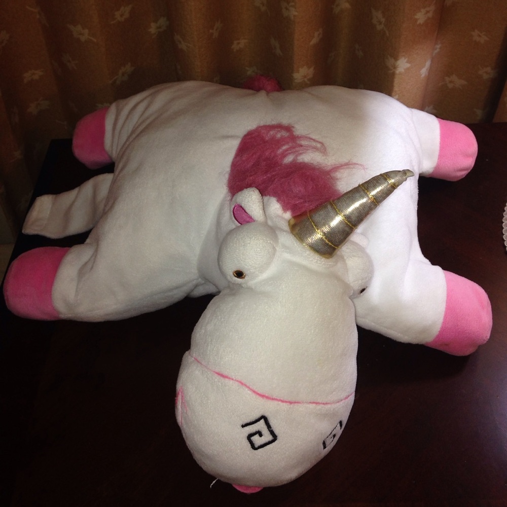 Despicable Me Agnes Unicorn Fluffy Pillow Pet