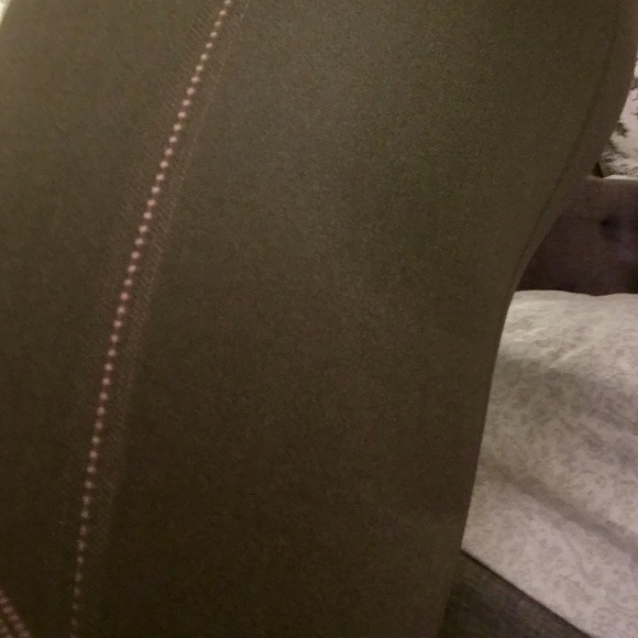 Lululemon Seamless Crop - Picture 3 of 8