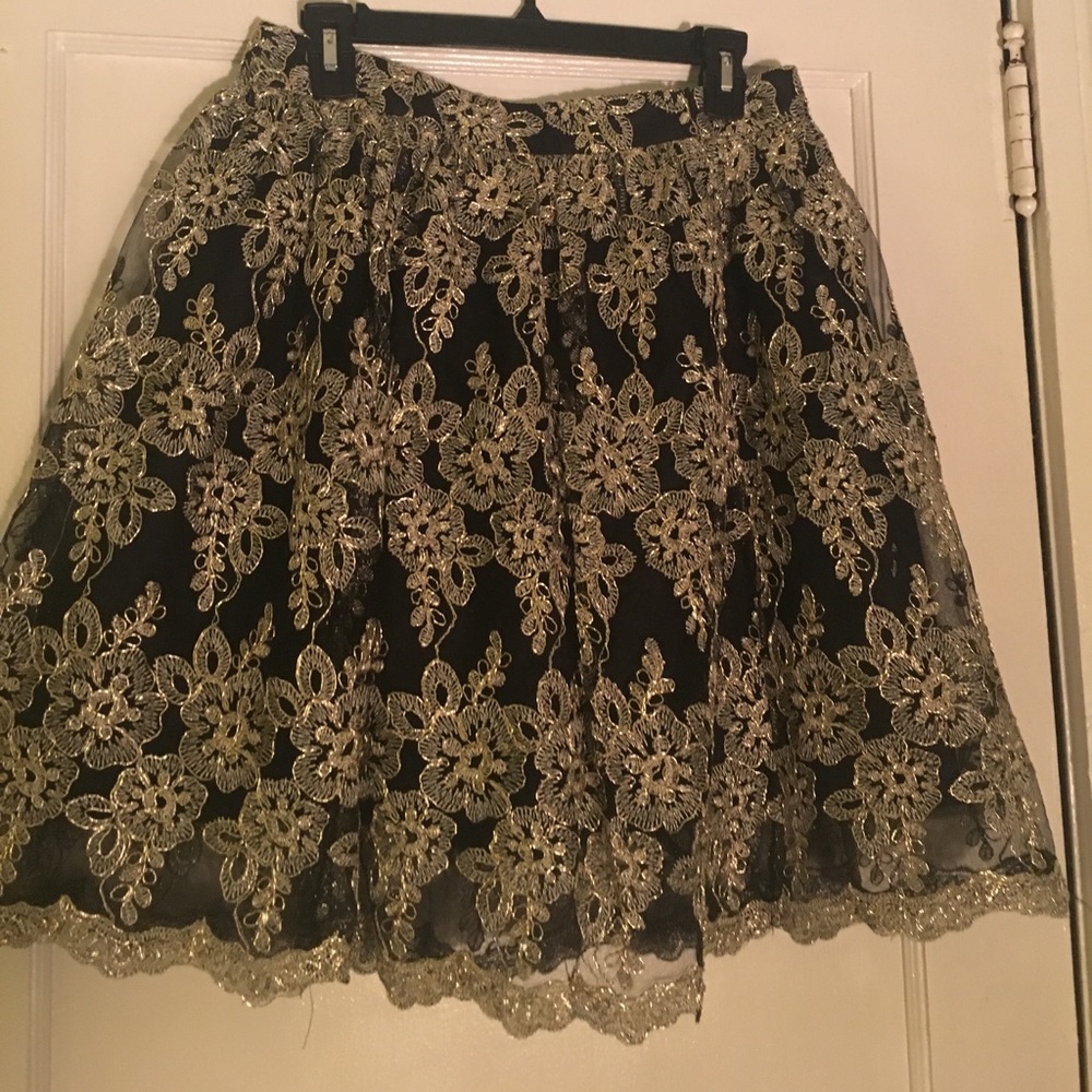 Formal skirt