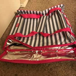 Pink and grey thirty-one thermal tote-pizza box!