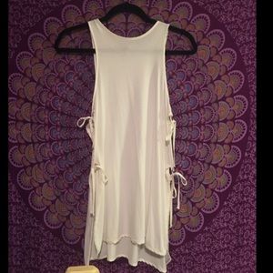 White side tie tank