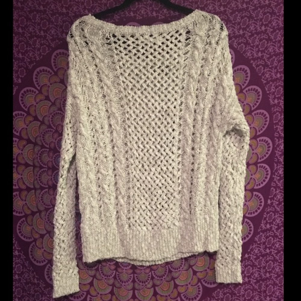 Abercrombie and fitch sweater - Picture 3 of 4