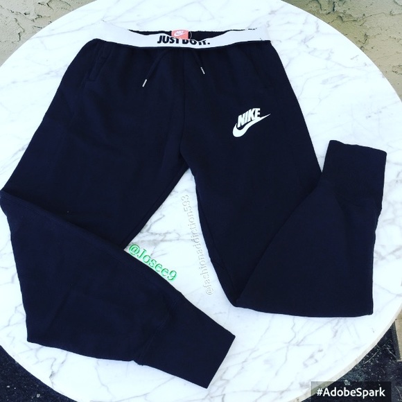 Nike women's black retro joggers pants sweatpants - Picture 2 of 4