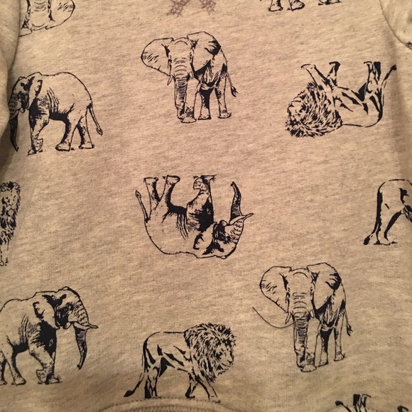👶🏼Boys Elephant print sweatshirt with Pants👶🏼 - Picture 2 of 4