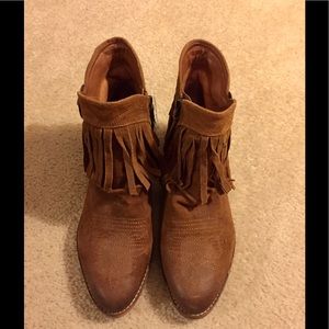 Sam Edelman fringed suede boots